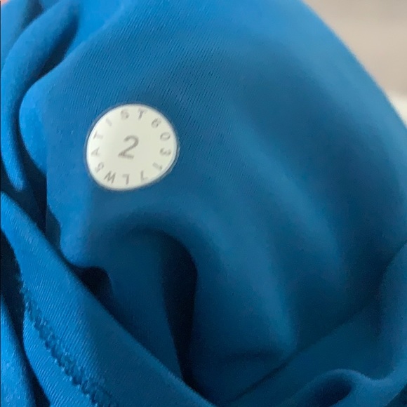 Lululemon pants - Picture 3 of 4